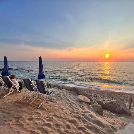 Maria Elena Charme Sul Mare