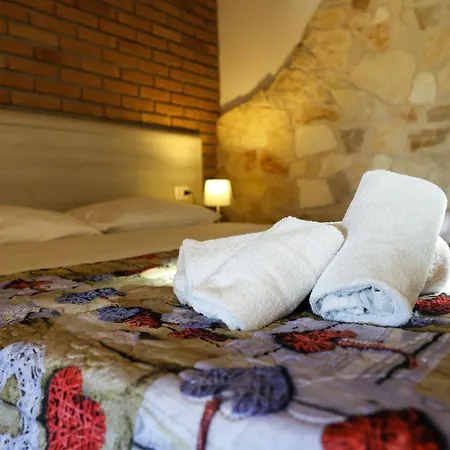 Maria Elena Charme Sul Mare Bed & Breakfast 4*