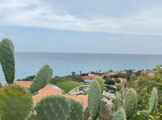 Maria Elena Charme Sul Mare Capo Vaticano